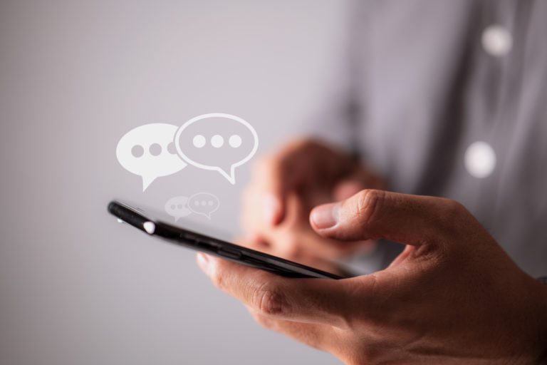 Are Employees Reading Your Emails? –  Instant Messaging for Business Communication Are Employees Reading Your Emails? - Instant Messaging for Business Communication
